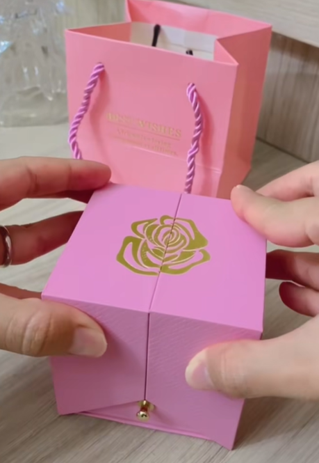 COFRE DE ROSA ETERNAS + COLLAR Y ANILLO Y CHOCOLATE 💞💑